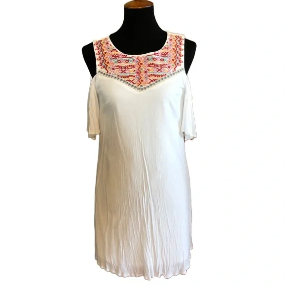 Cold shoulder dress. - Picture 1 of 2